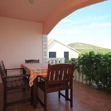 Daire 8839a Rukavac (Vis)